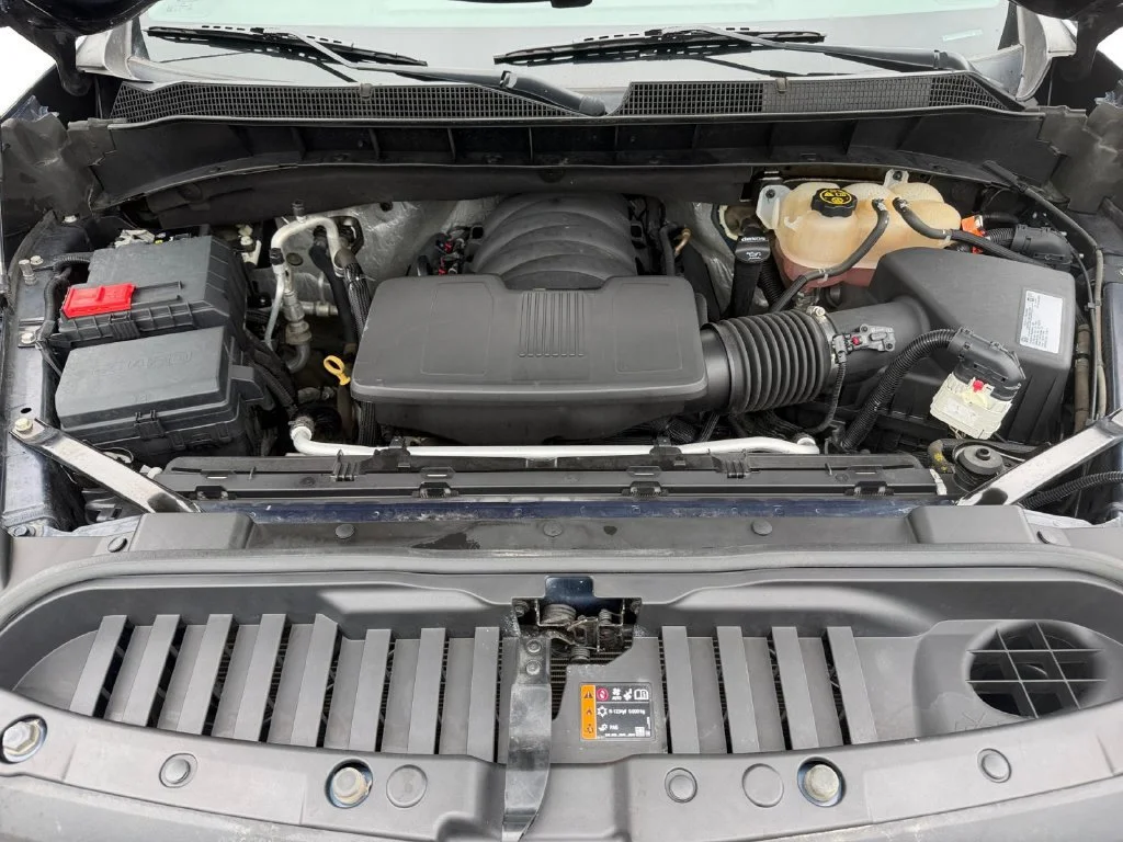 Used 2020 NORTHSKY BLUE METALLIC Chevrolet RST image 14