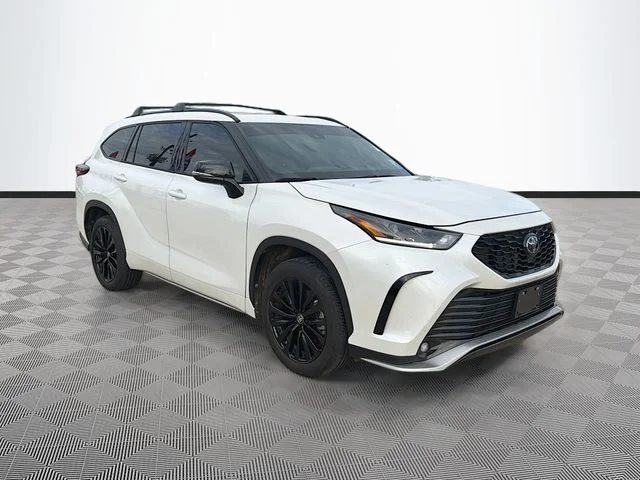 2026 Toyota Highlander XSE