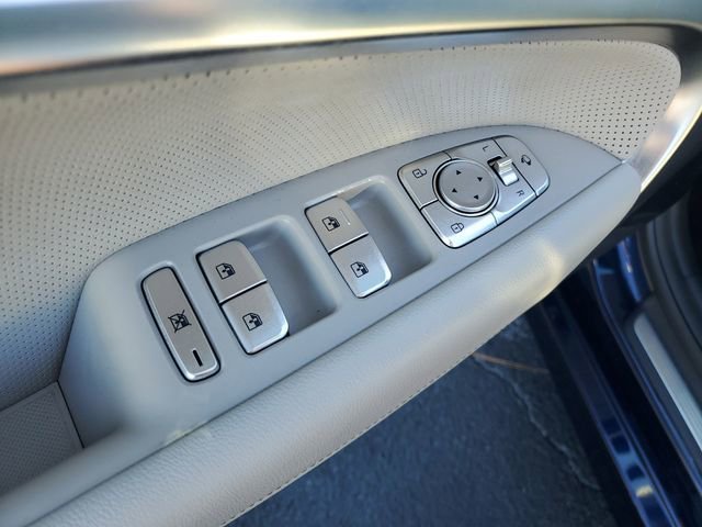 Used 2022 Blue Genesis 3.3T RWD image 21