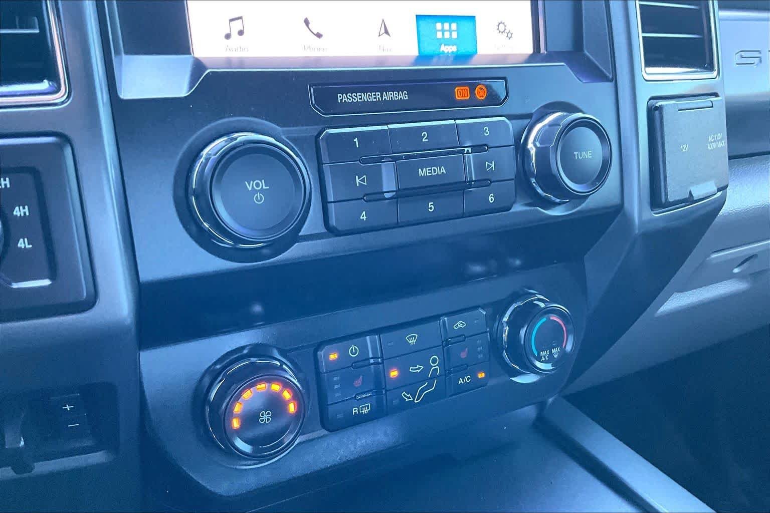 Used 2019 Blue Jeans Ford XLT image 33