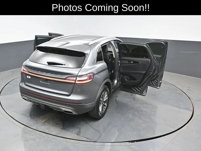 Used 2022 Gray Metallic Lincoln Reserve image 58