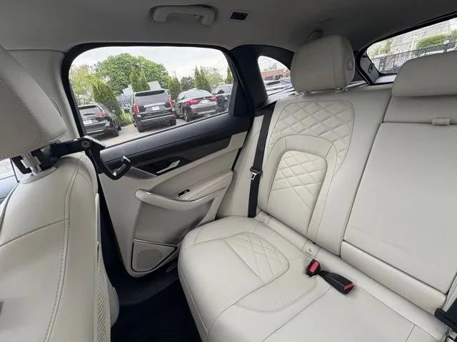 2023 Jaguar F-Pace S - Photo 22