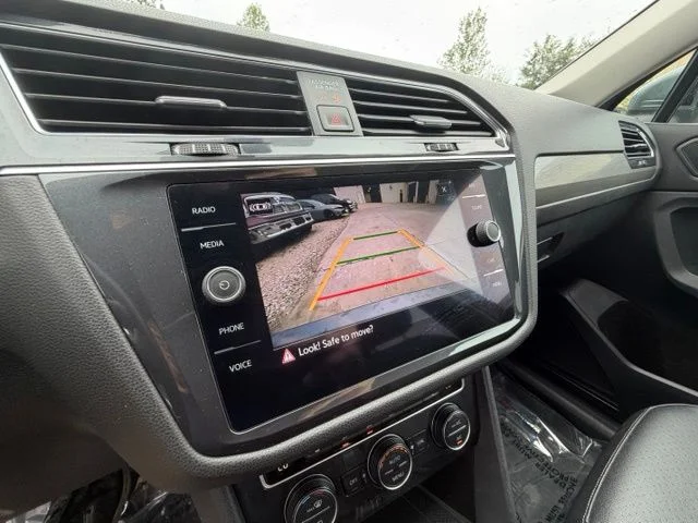 Used 2021 Gray Volkswagen  image 20