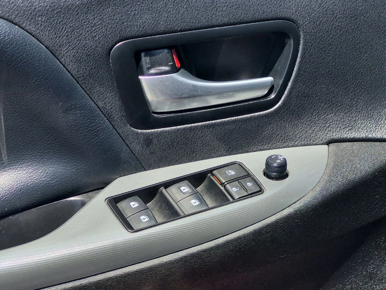 Used 2019 Red Toyota SE image 24