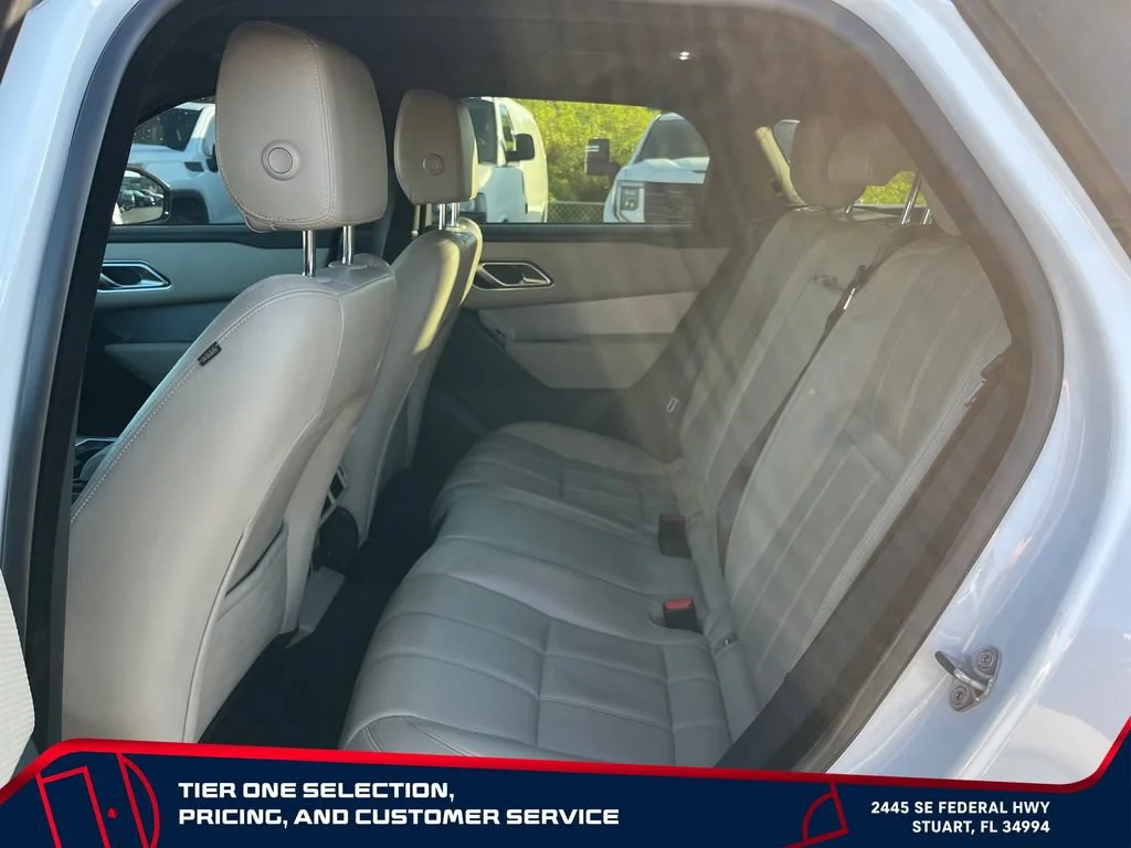 Used 2022 White Land Rover P250 R-Dynamic S image 13