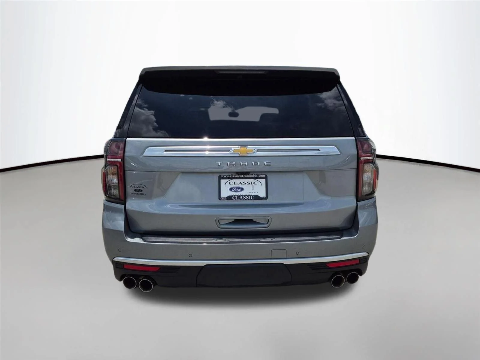 Used 2024 Sterling Gray Metallic Chevrolet High Country image 6