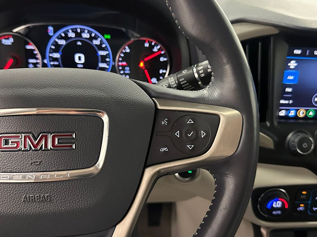 Used 2022 Black GMC Denali image 39