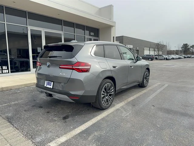 New 2026 Skyscraper Grey Metallic BMW 30 xDrive image 3