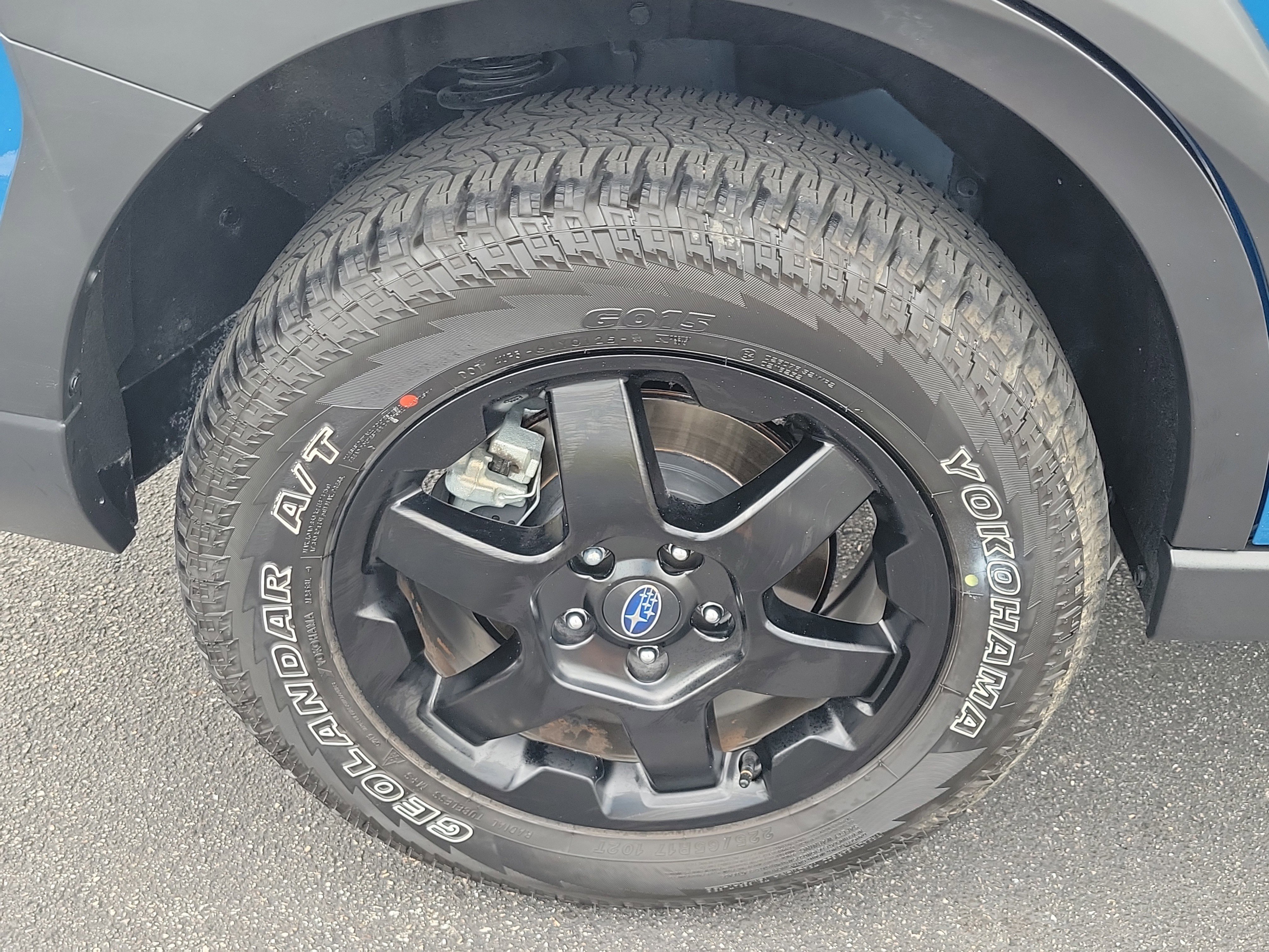 Used 2025 Geyser Blue Subaru Wilderness image 9