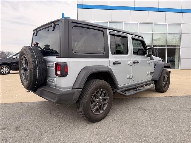 Used 2024 Silver Zynith Clearcoat Jeep Sport S image 5