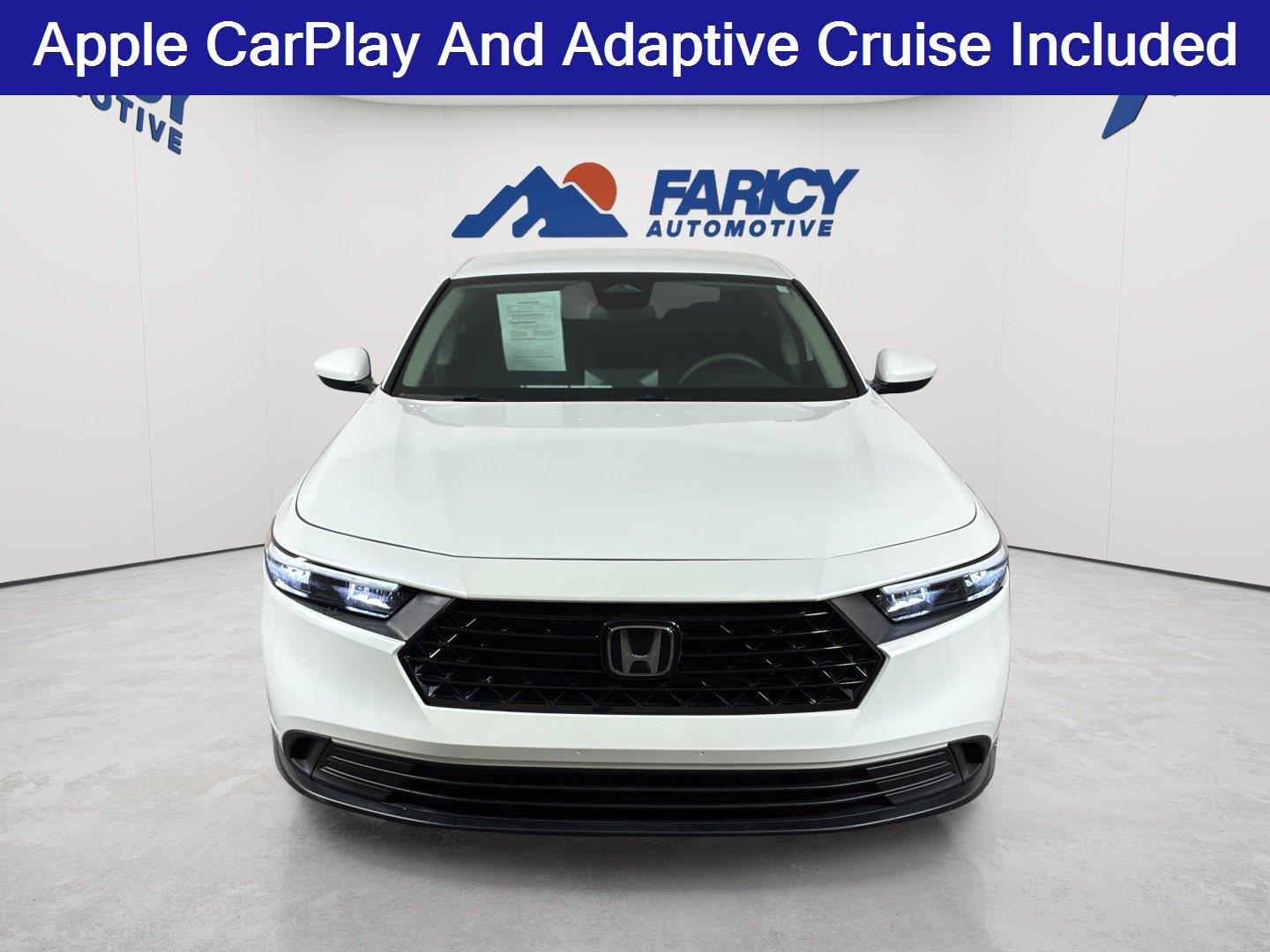 Used 2024 Platinum White Pearl Honda LX image 4