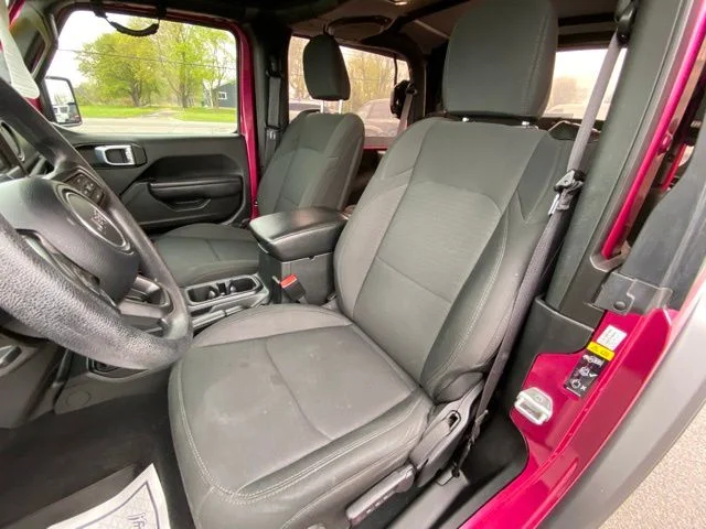 Used 2022 Red Jeep Willys image 9