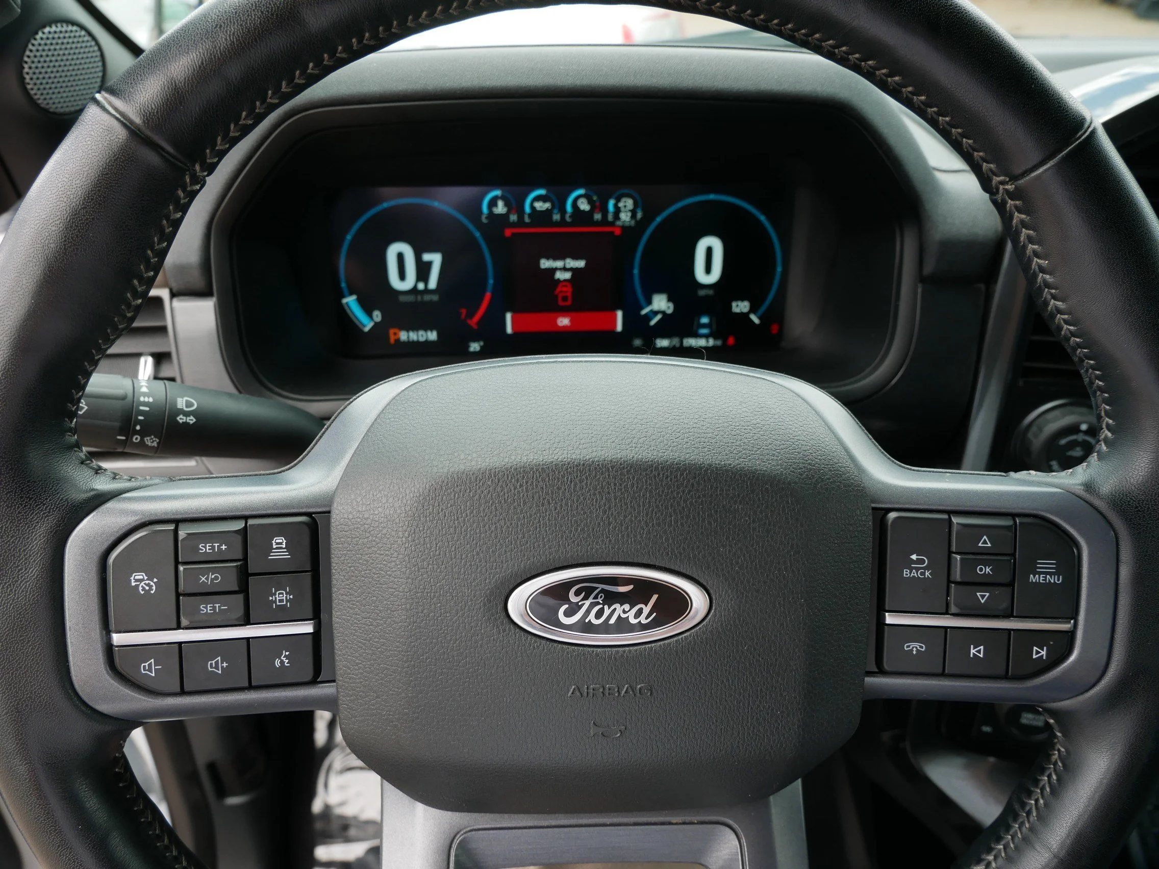 Used 2023 Oxford White Ford LARIAT image 25