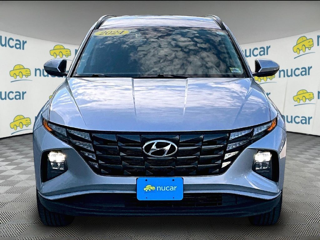 Used 2024 Shimmering Silver Hyundai SEL image 2