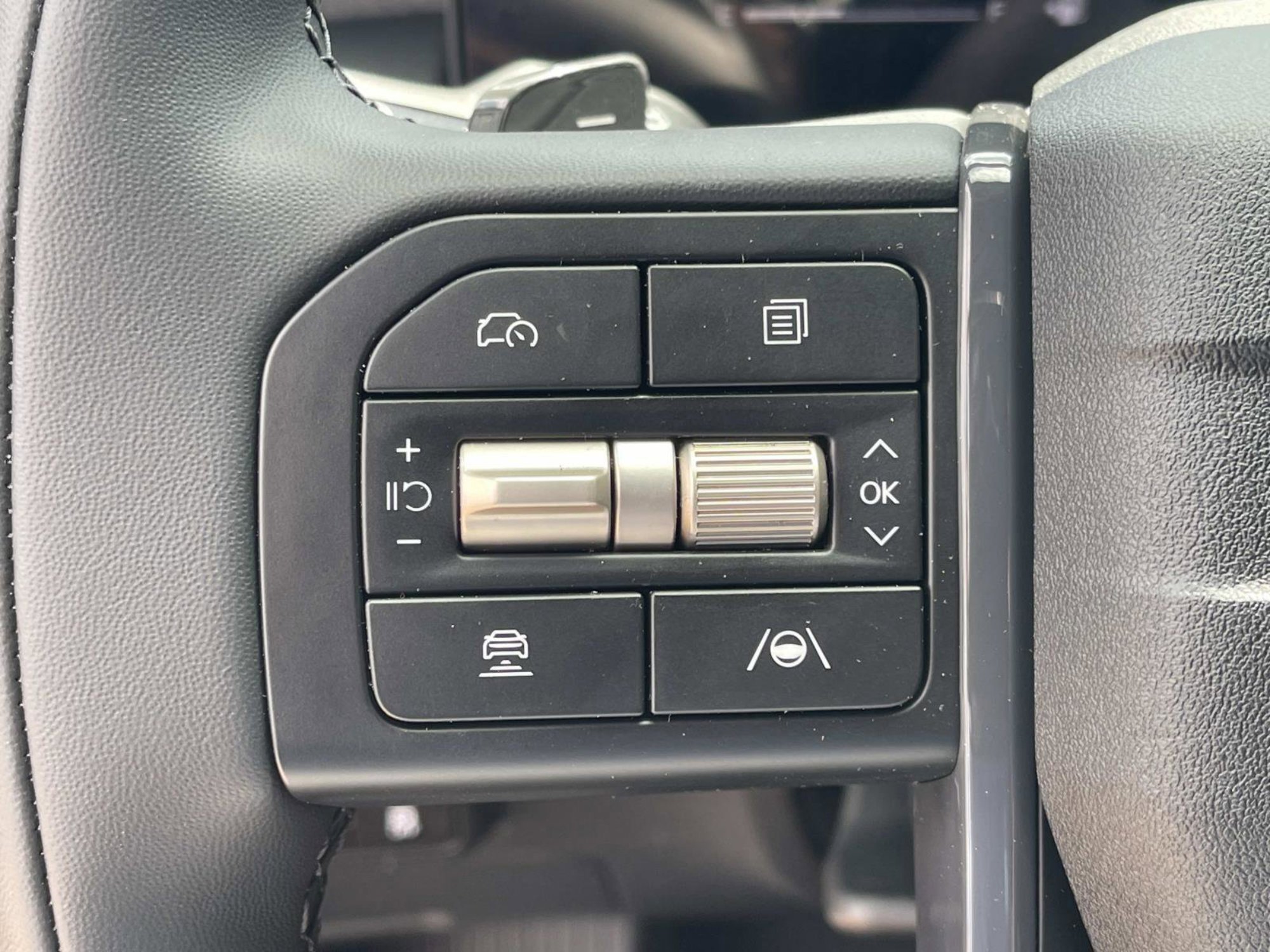 New 2027 Glacial White Pearl Kia S image 31