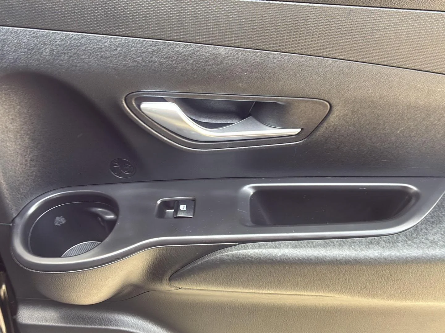 Used 2022 Phantom Black Hyundai SEL image 18