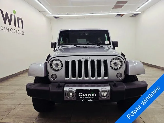 Used 2018 Billet Silver Metallic Clearcoat Jeep Unlimited Sahara image 8