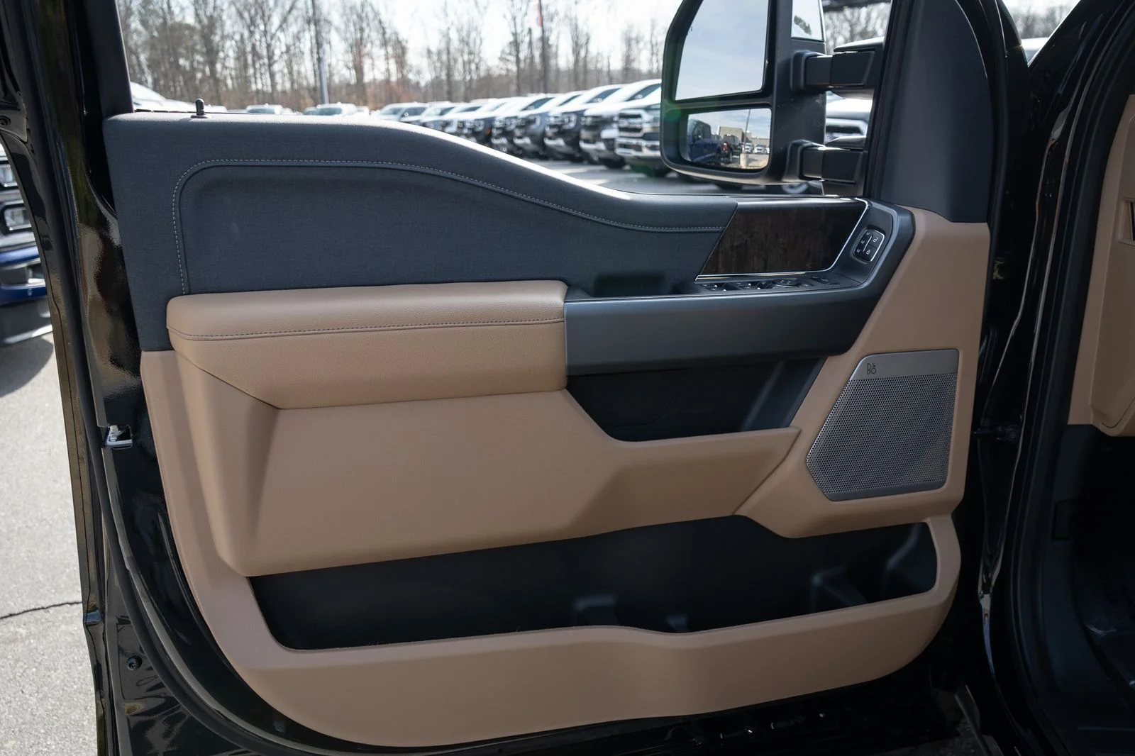 New 2026 Agate Black Metallic Ford F-350® Lariat® image 27