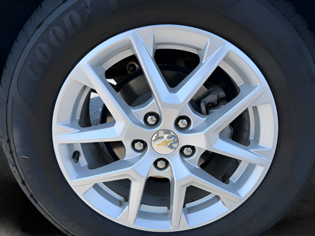 Used 2023 White Chevrolet LT image 25