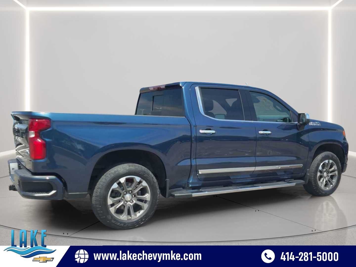 Certified Used 2022 Northsky Blue Metallic Chevrolet High Country image 8