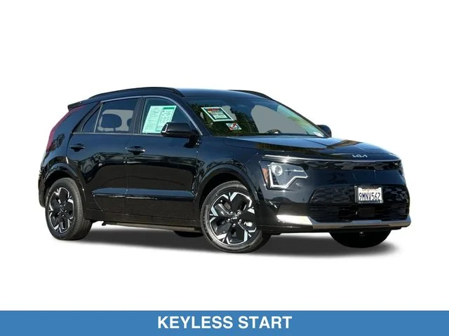 Used 2024 Black Kia Wind image 2