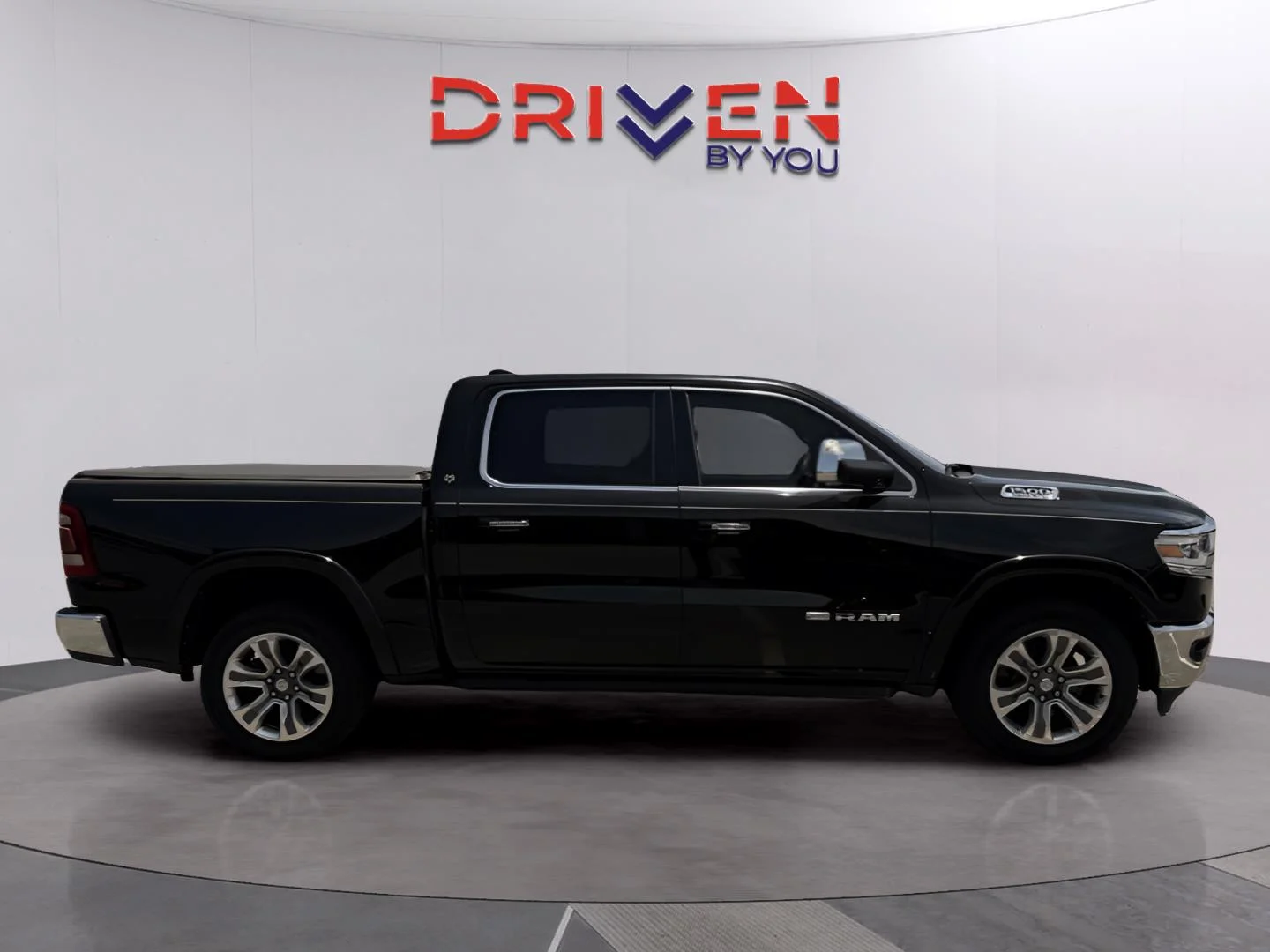 Used 2019 Diamond Black Crystal Pearlcoat Ram Longhorn image 6