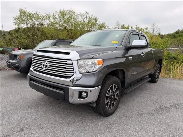 Used 2017 Gray Toyota Limited image 2