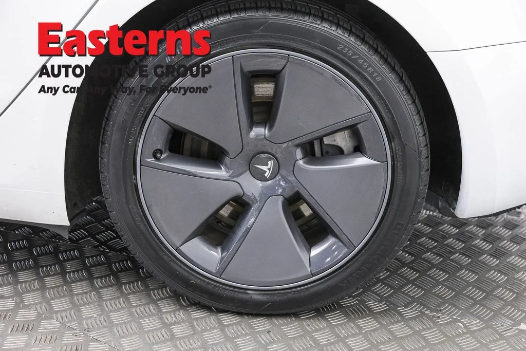 Used 2023 White Tesla Base image 26