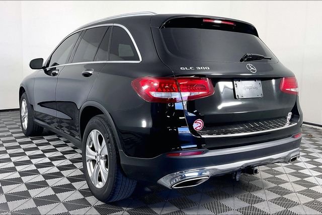 Used 2017  Mercedes-Benz GLC 300 image 2