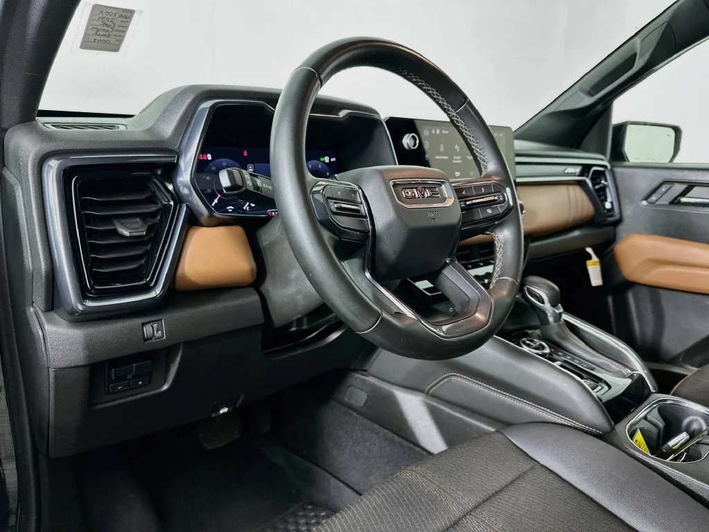 Used 2024 Onyx Black GMC AT4 image 10