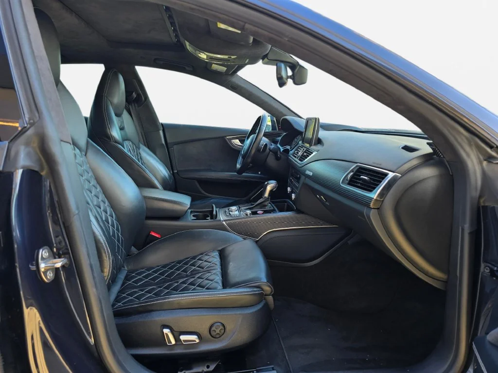 Used 2017 Blue Audi 4.0T Prestige image 12