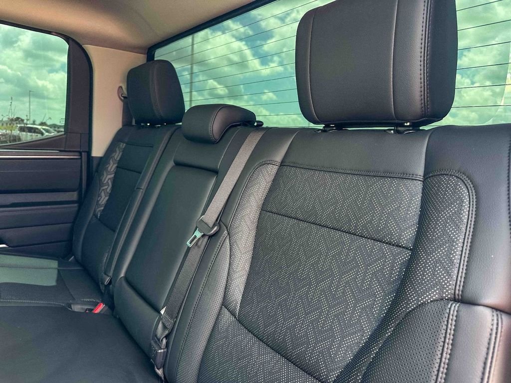 2024 Toyota Tundra Limited - Photo 19