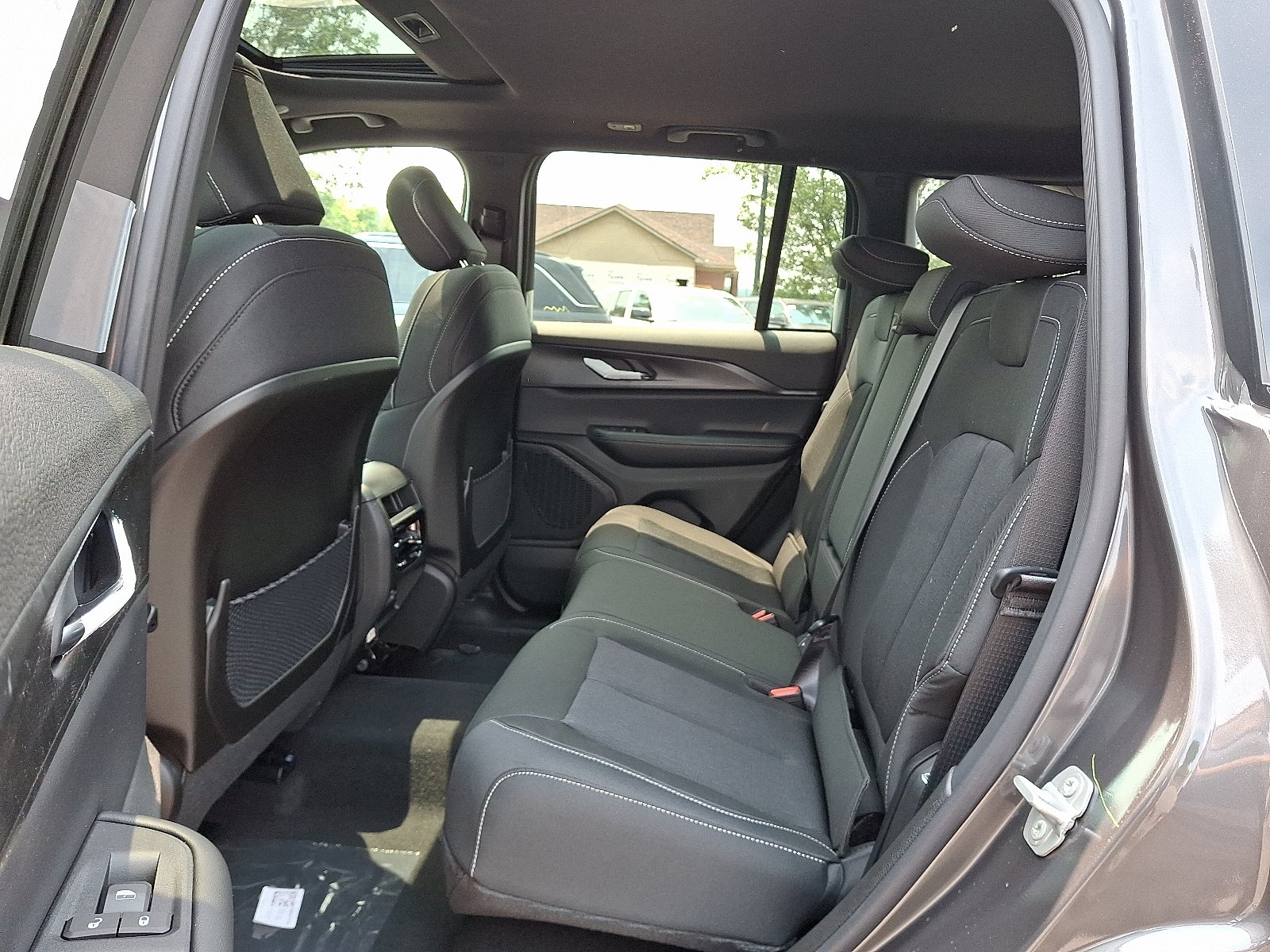 New 2026 Baltic Gray Metallic Clear-Coat Exterior Paint Jeep Laredo X 4x4 image 6