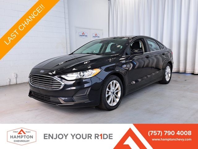 2019 Ford Fusion SE FWD's photo