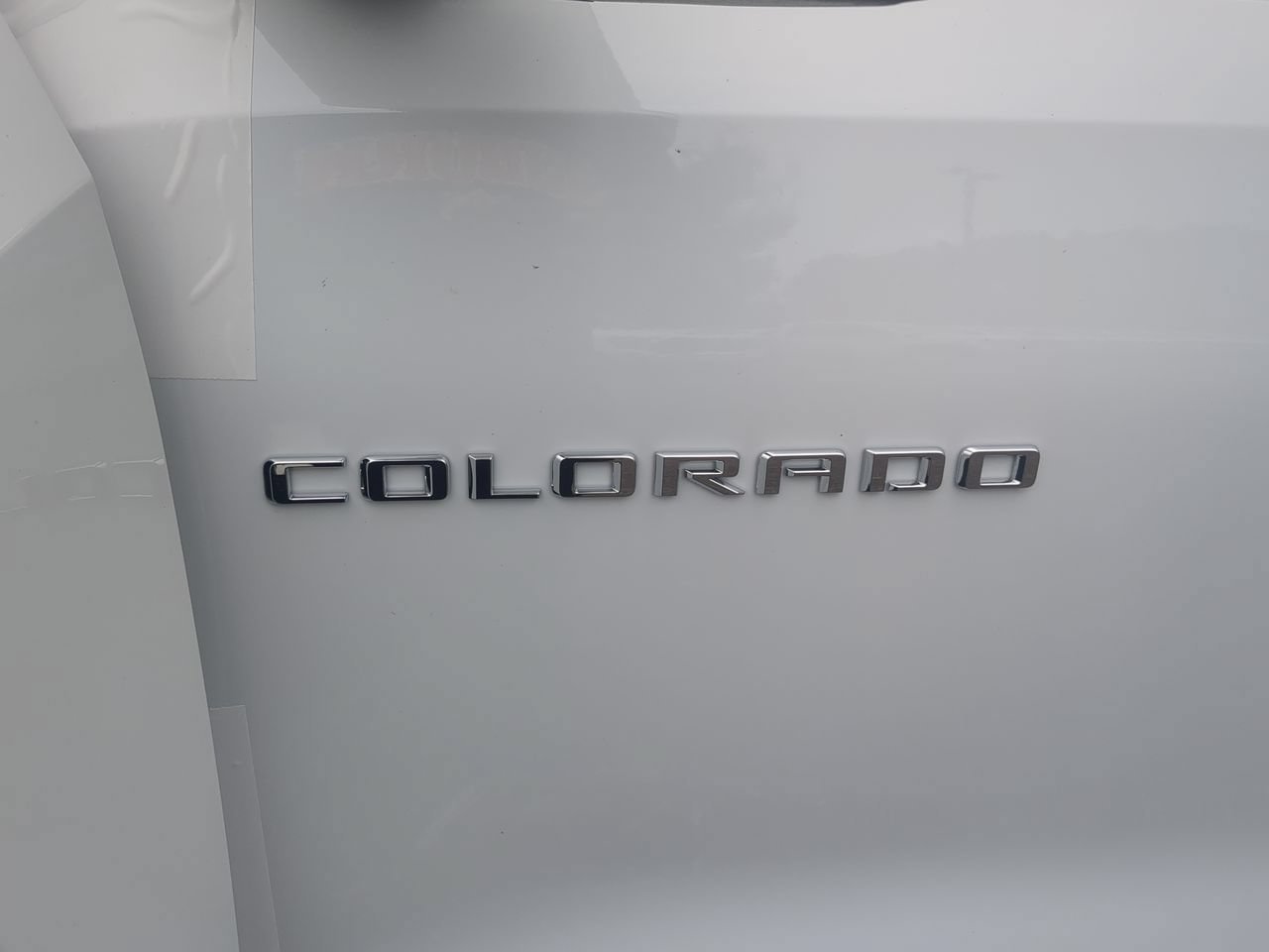 New 2026 Summit White Chevrolet Work Truck image 31