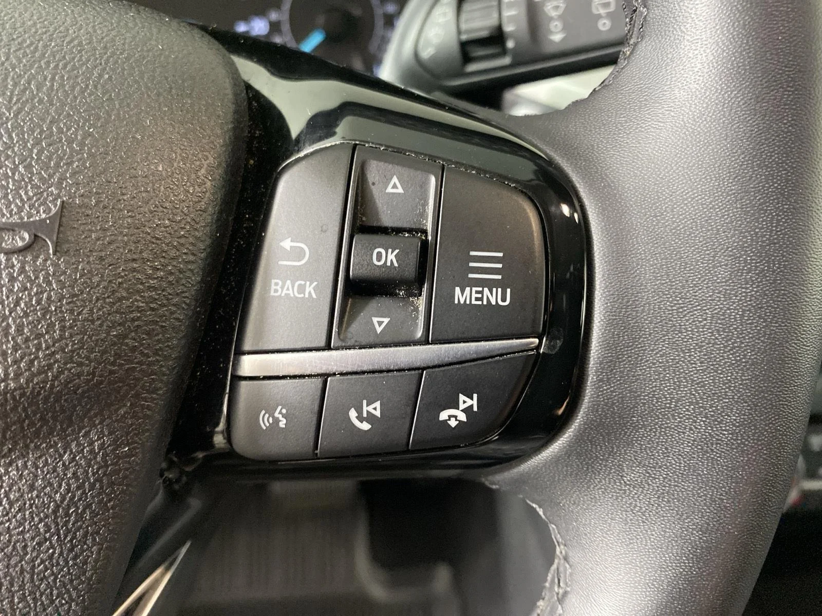 Used 2022 Carbonized Gray Ford SE image 19