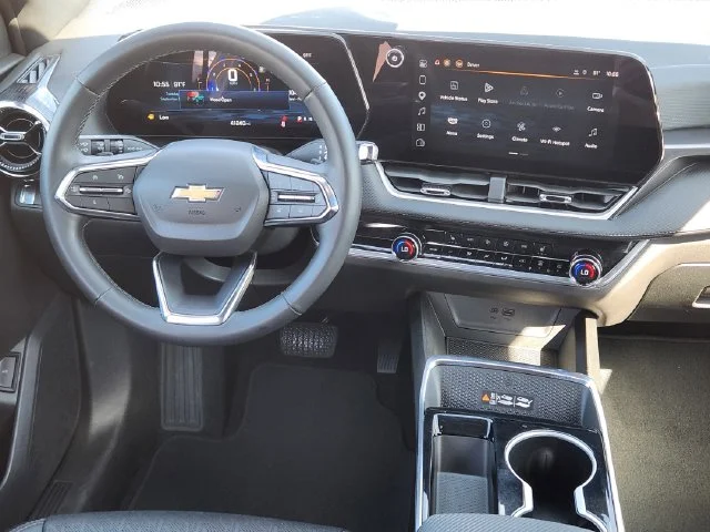 Used 2025 Sterling Gray Metallic Chevrolet LT image 28