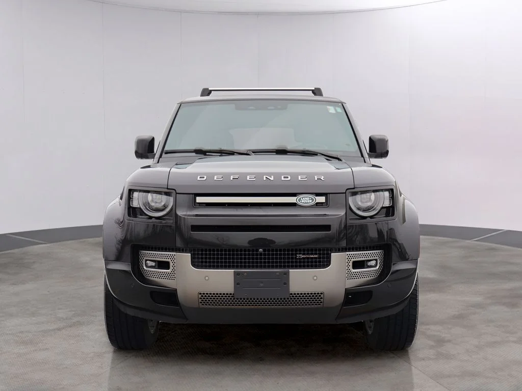 Used 2022 Land Rover Defender X-Dynamic SE with VIN SALE27RUXN2106877 for sale in Kansas City