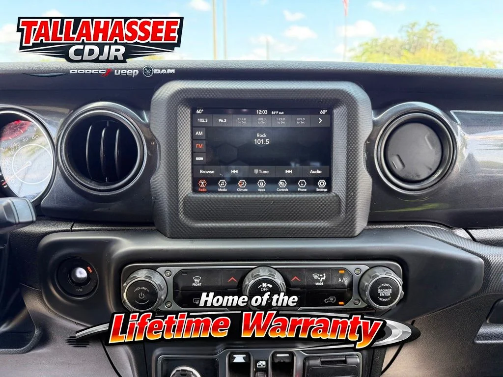 Used 2022 Green Clearcoat Jeep Sport image 20