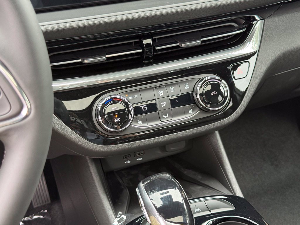2026 Buick Envista Sport Touring - Photo 30