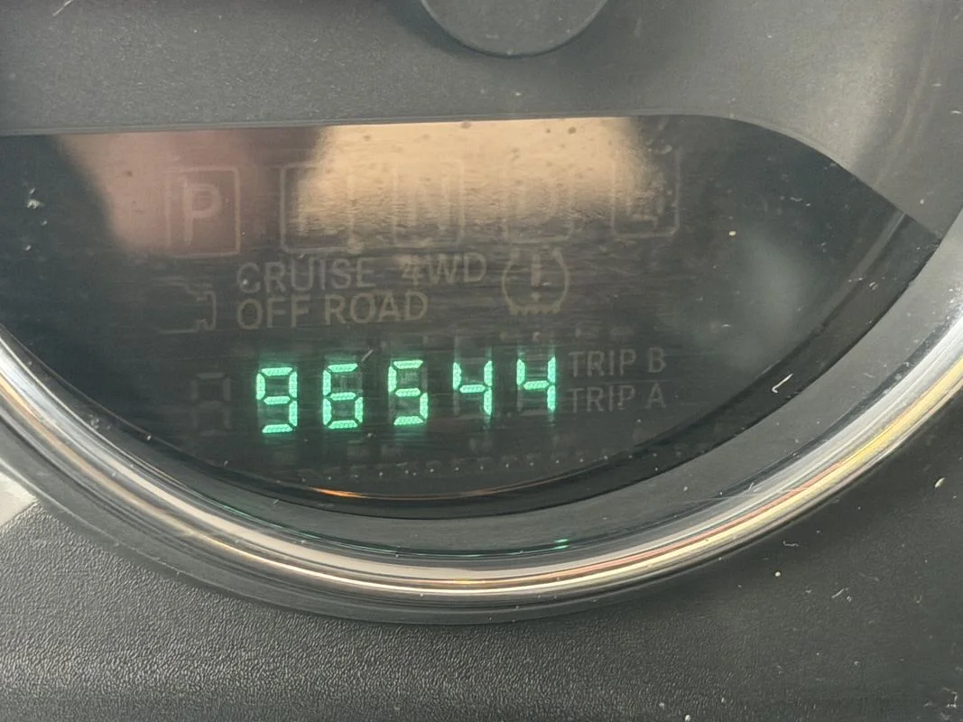 Used 2013  Jeep Sahara image 19