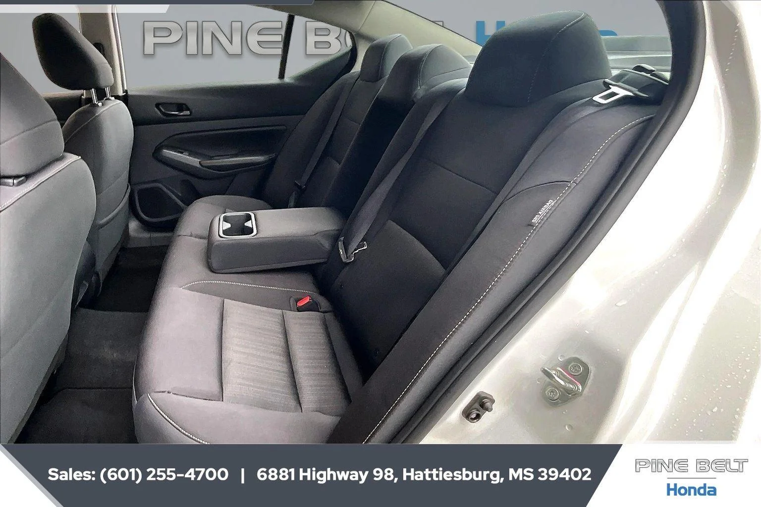 Used 2025 Glacier White Nissan SV image 19