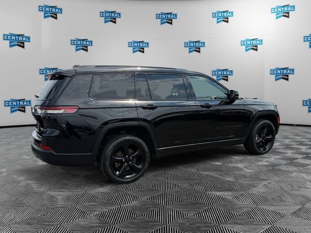 Used 2023 Black Jeep Limited image 6
