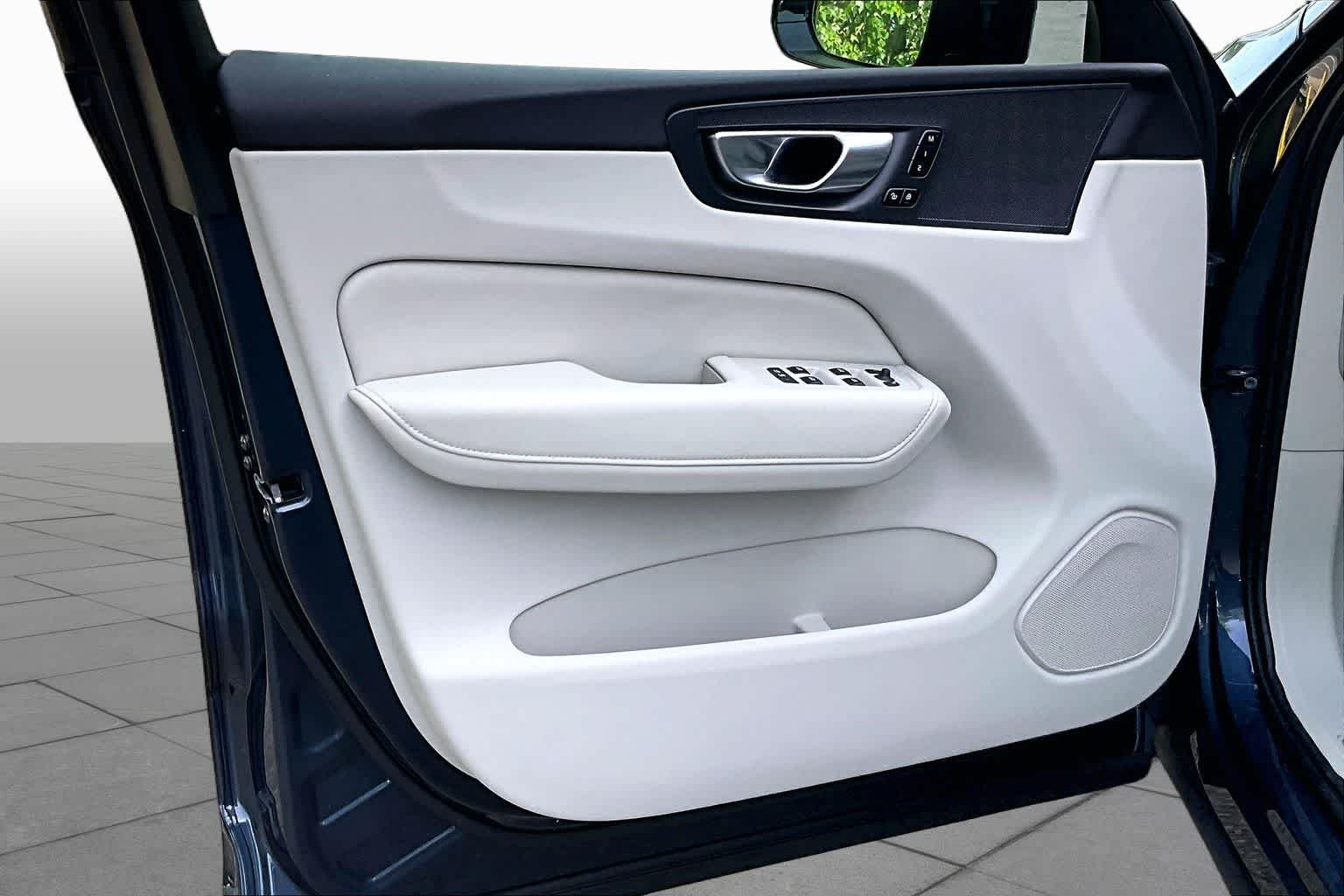 Certified Used 2025 Denim Blue Volvo Plus image 21
