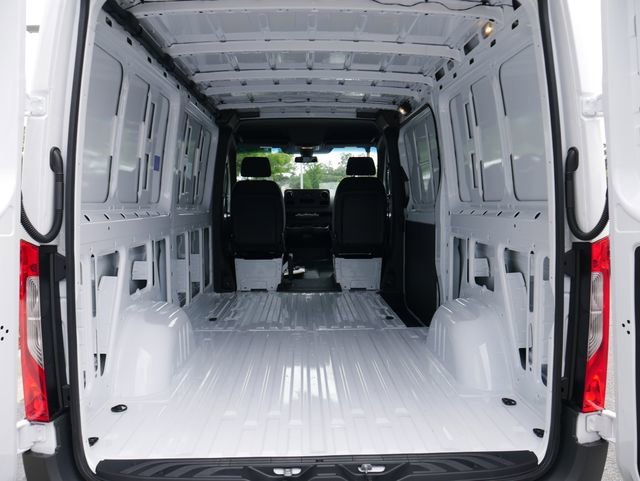 New 2026 Arctic White Mercedes-Benz Cargo 144 WB image 38