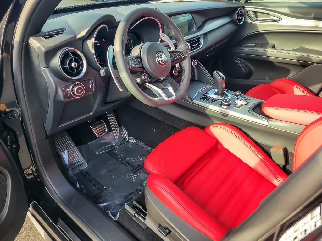 2025 ALFA ROMEO STELVIO - Image 8