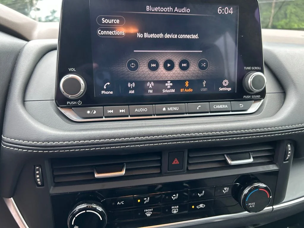 Used 2022 Blue Nissan S image 19
