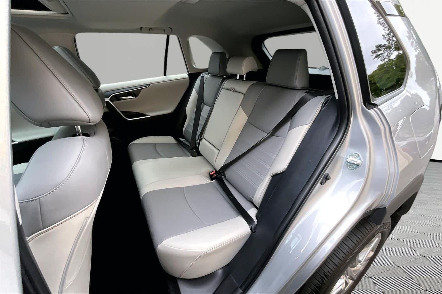 Used 2025 Silver Sky Metallic Toyota Limited image 21
