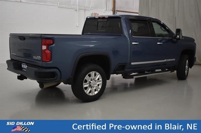 Used 2024 Lakeshore Blue Metallic Chevrolet High Country image 15