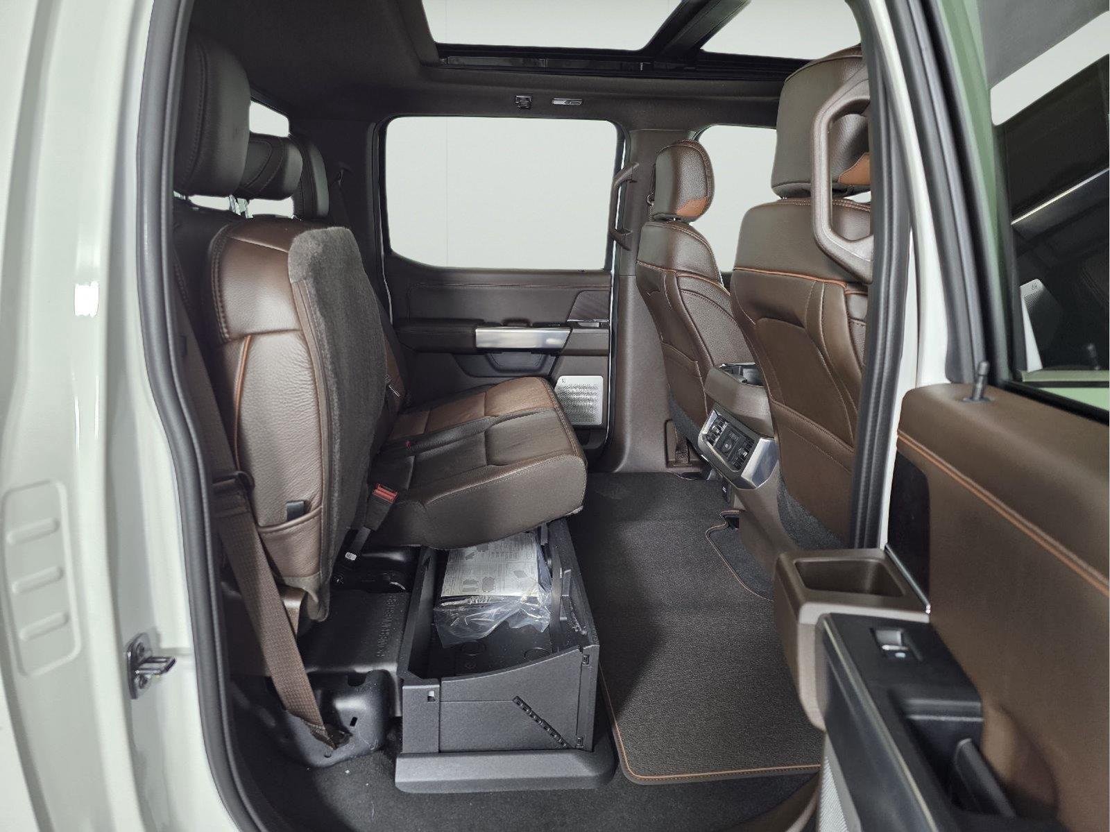 New 2026 Star White Metallic Tri-Coat Ford F-250® King Ranch® image 22